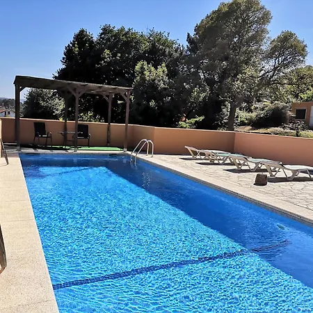 Shakti Rio Mino, O Rosal Apartman